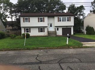 34 S 26th St, Wyandanch, NY 11798