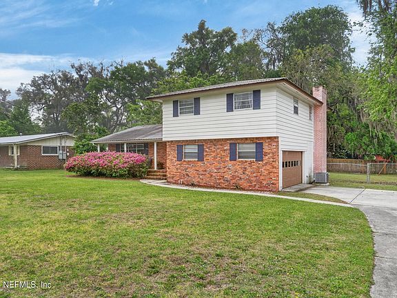 3rd image of 3211 BLAIR Drive