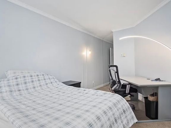 2nd image of 1270 Robson St #602