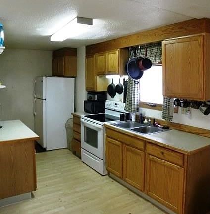 5th image of 1104 21st Ave