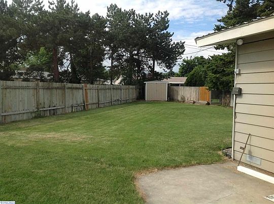 3rd image of 3939 W Okanogan Ave