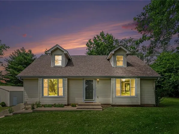 702 Howard Rd, Trimble, MO 64492
