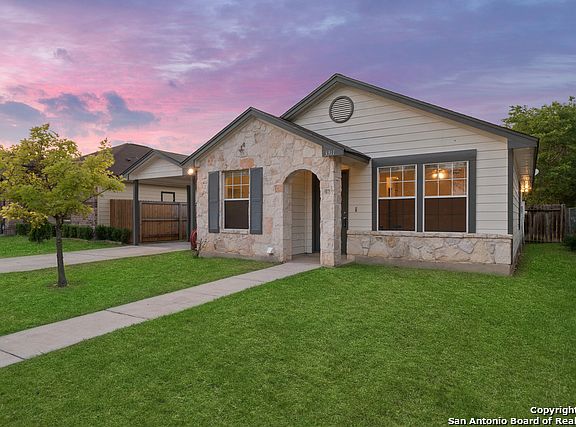 2nd image of 3311 Avoca Dr