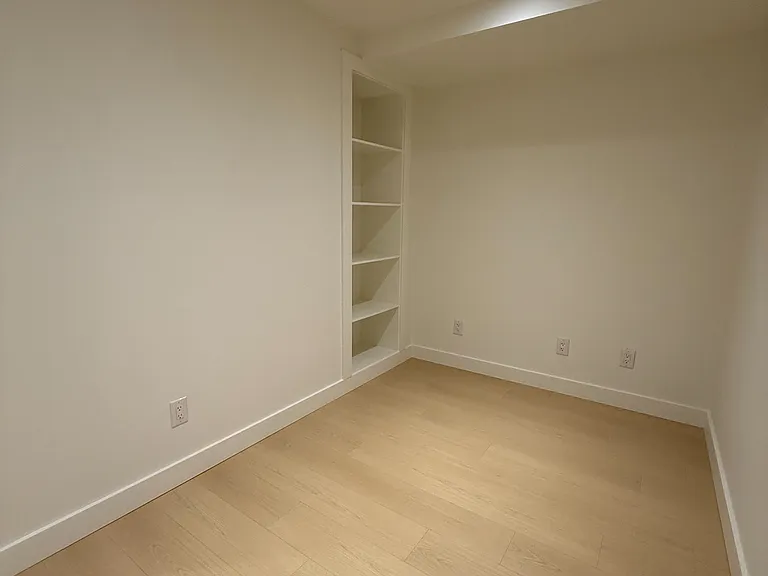 80 Rockwell Ave #1 — Photo 23