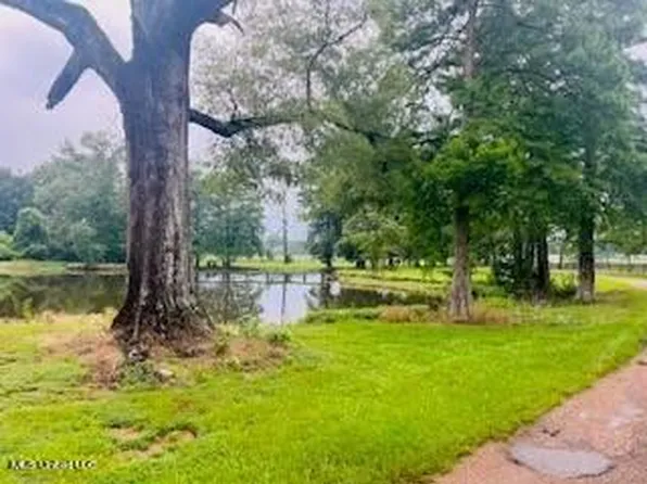 840B Interstate Highway 55 S, Terry, MS 39170