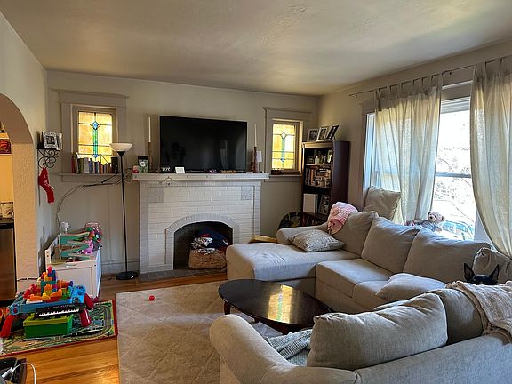 2nd image of 7337 Lindell Blvd #1