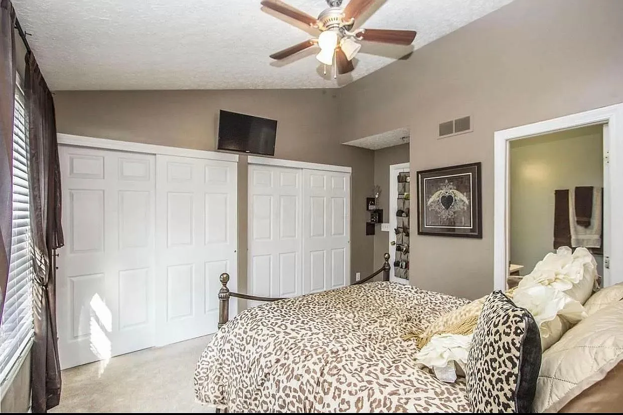 8197 Charlotte Way Ave — Photo 3