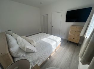 2352 SW 5th St APT 7, Miami, FL 33135