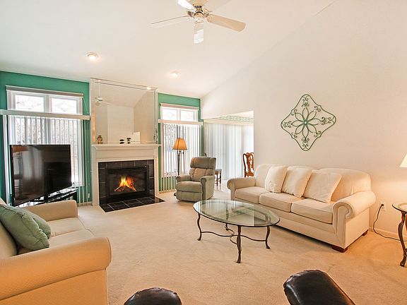 2nd image of 41173 Turnberry Ln