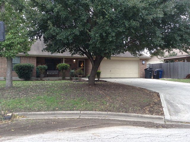 1st image of 856 Vista Pkwy