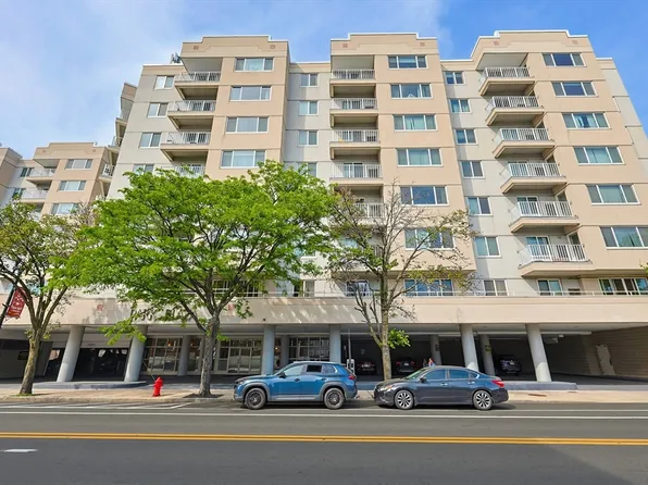30 Chelsea St APT 814, Everett, MA 02149