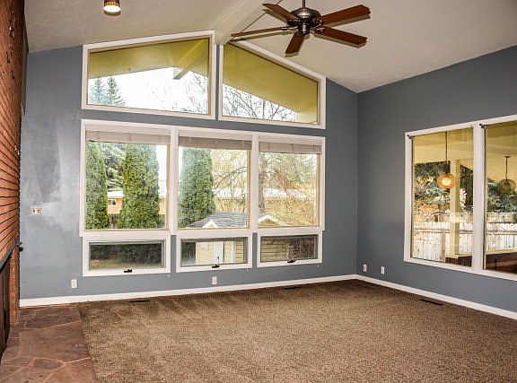 2nd image of 3007 Westmoreland Cir