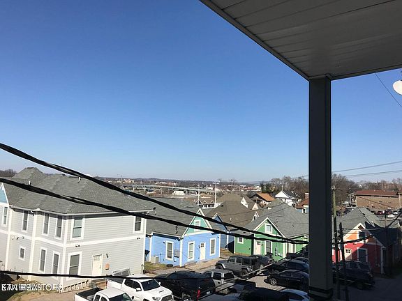 4th image of 1607 Queen Anne Way