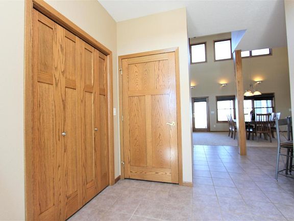 5th image of 22927 122nd St