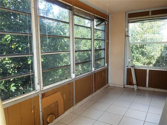 2nd image of 2501 NW 41st Ave APT 406