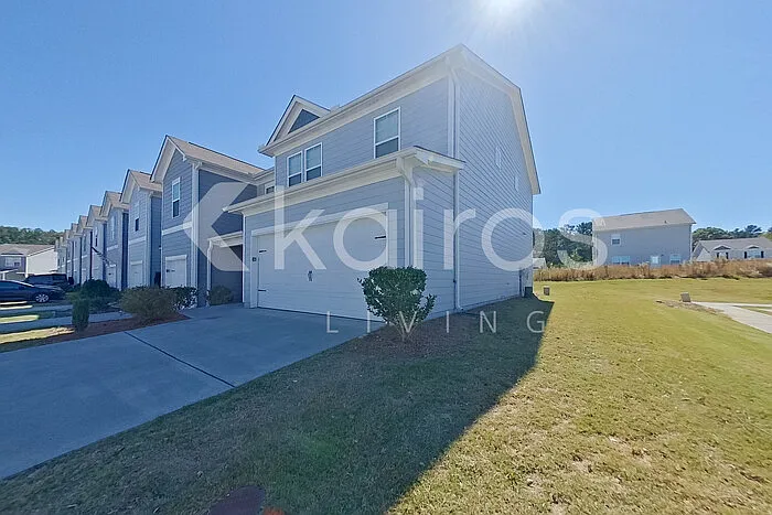 155 Dudley Way — Photo 2