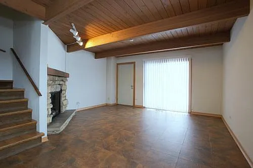 2 bed, 1.5 bath, 960 sqft, $1,800 — Photo 3