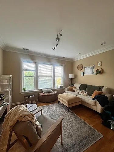 5862 N Ridge Ave #3 Photo 1