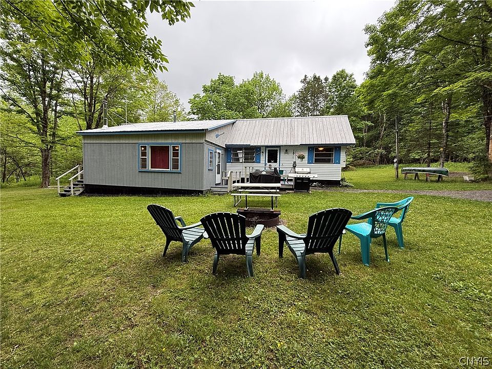 1st image of 2036 Thornapple Rd