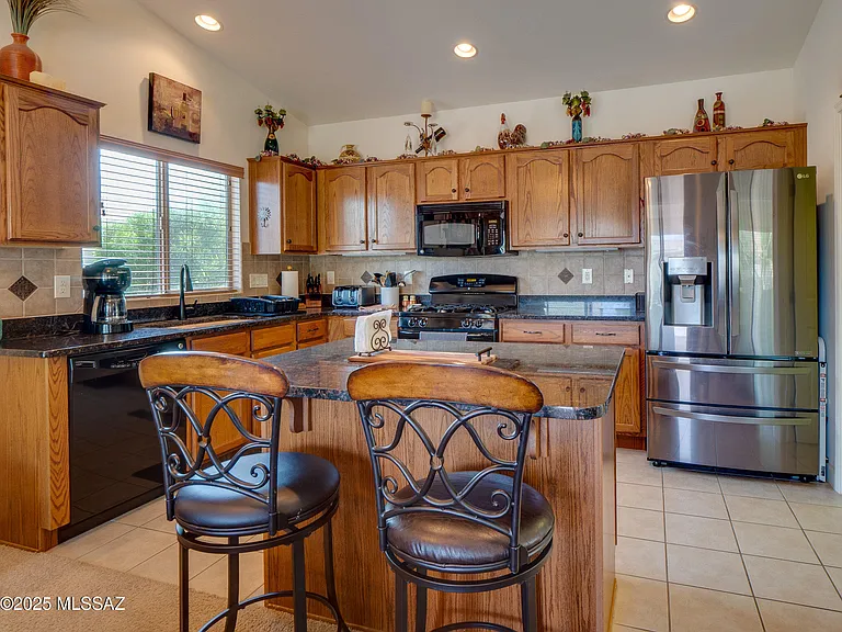 61736 E Oakwood Dr — Photo 8