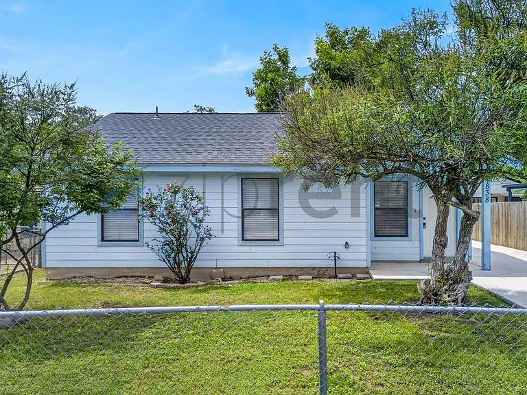 838 McCauley Blvd — Photo 2