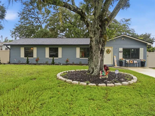 9242 N 52ND STREET, TAMPA, FL 33617