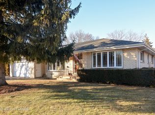 4 Glenbrook Dr, Prospect Heights, IL 60070