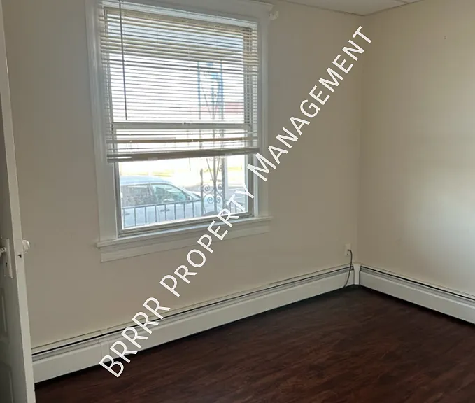 510 Kosciuszko St #A — Photo 11
