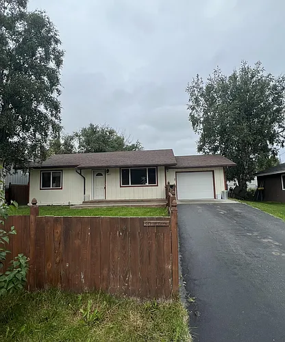 617 W Fern Ave Photo 1