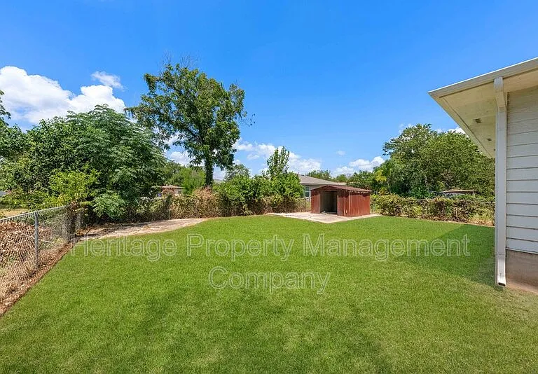 908 Liberty Ave — Photo 35