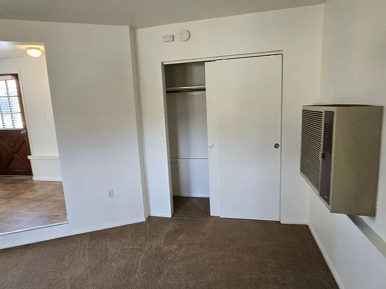 1662 S Juniper St S #C — Photo 14