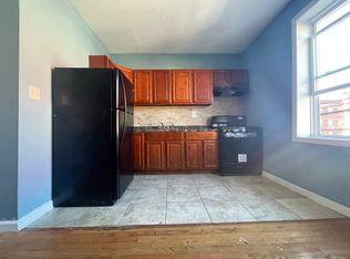 324 Osborne Ter #27E, Newark, NJ 07112