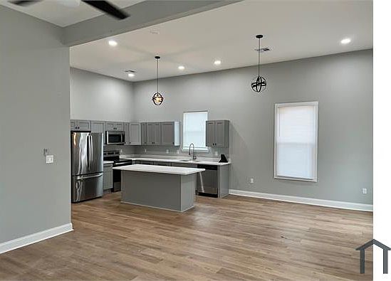 2nd image of 3416 1st St