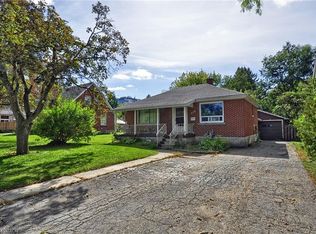 273 Albert St, Waterloo, ON N2L 3T7