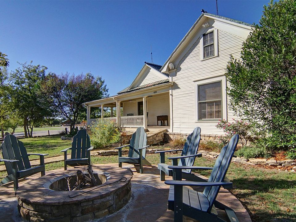 1st image of 400 S Weldons Way