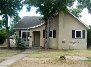 903 N 7th St, Ballinger, TX 76821