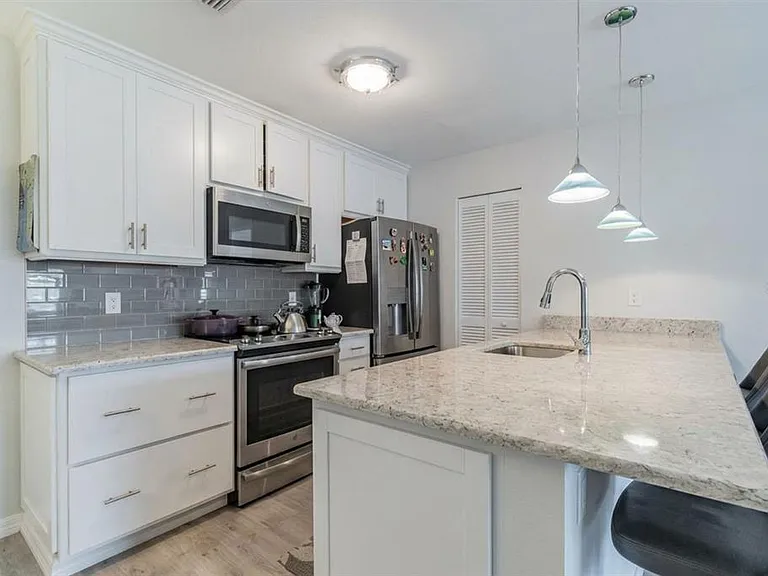 2724 72nd St W #2010 — Photo 2
