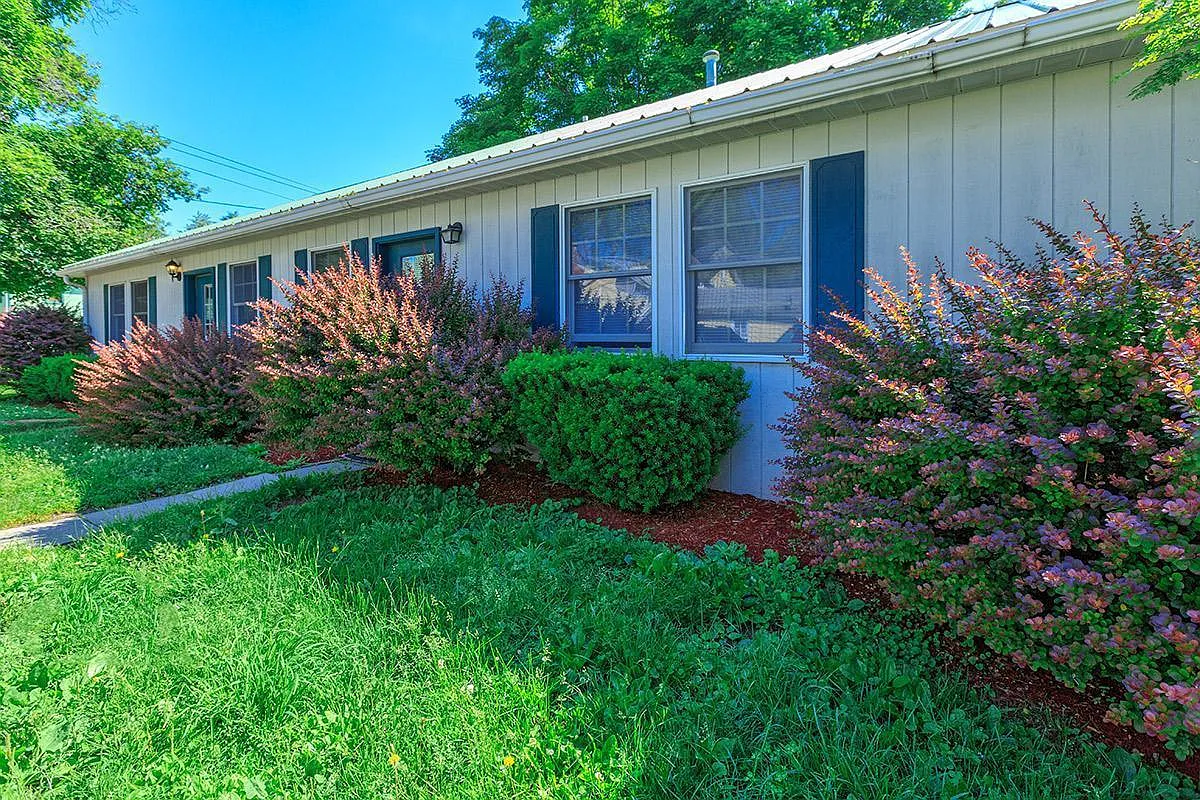 2 bed, 1000 sqft, $1,487 — Photo 3