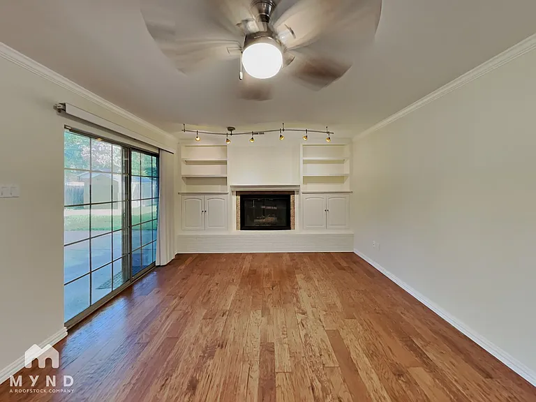 525 Copper Ridge Dr — Photo 2
