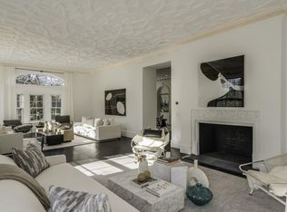 7 Stone Arch Rd, Old Westbury, NY 11568