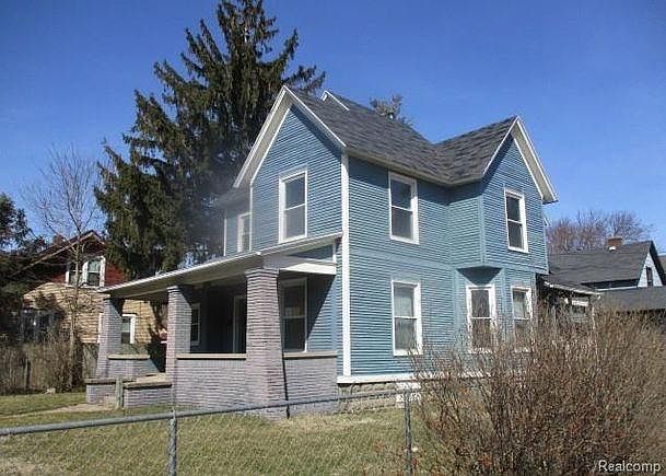 1st image of 125 Burton St SE #2