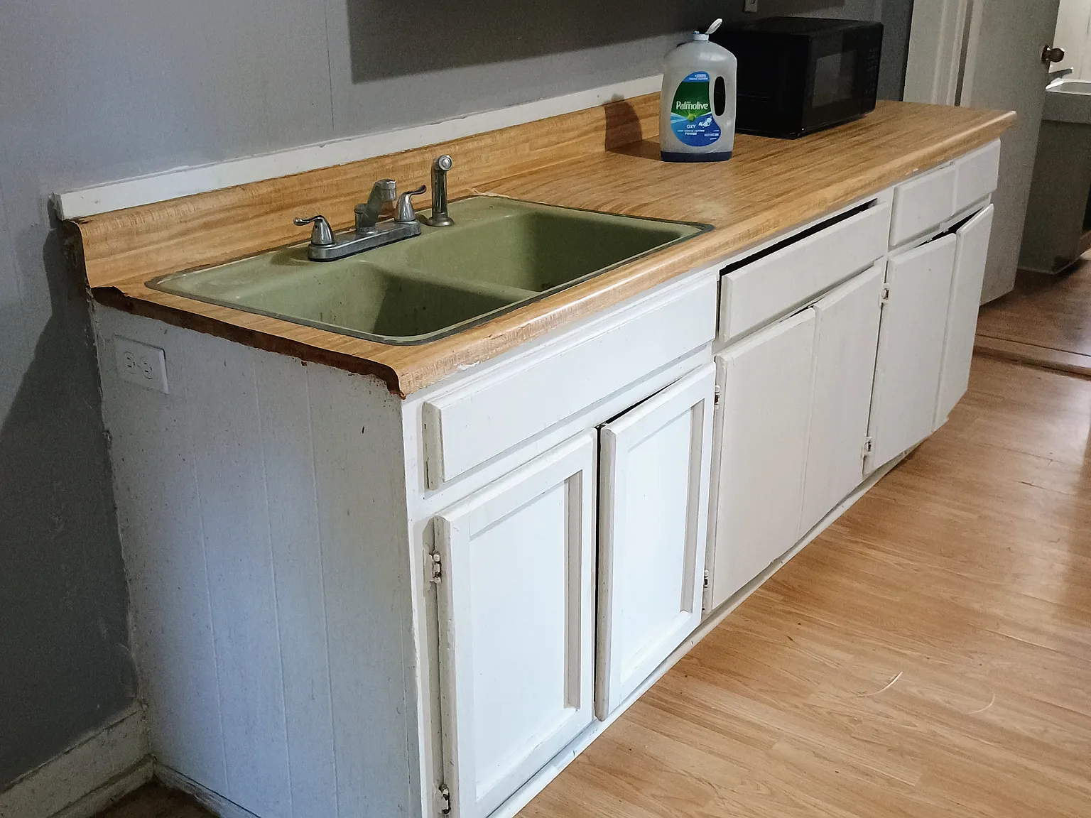 2 bed, $650 — Photo 2