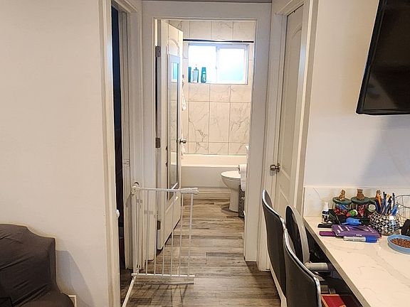 4th image of 9612 Somerset Blvd #1/2