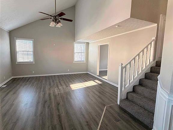 5th image of 108 Dogwood Cir