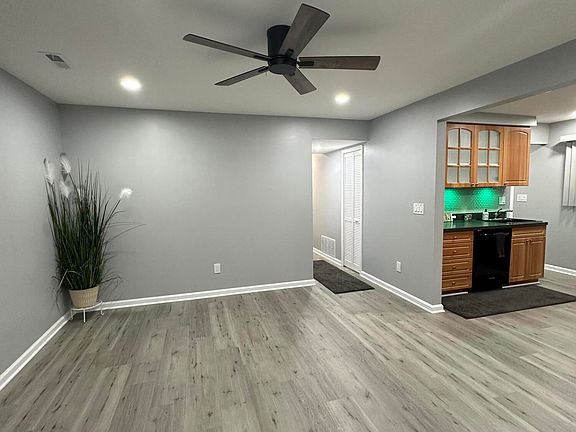 5th image of 15332 Leona Dr