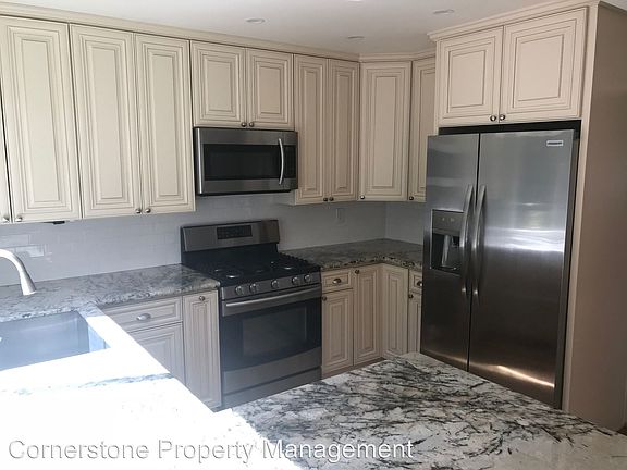 4th image of 780 Pricewood Ct