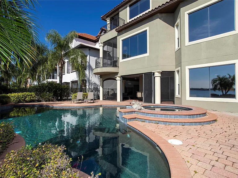 7926 Versilia Dr — Photo 45