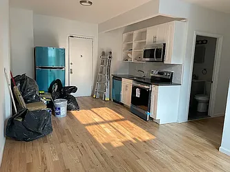 1632 East 18th Street