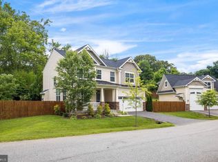 8 Atherstone Ln, Severna Park, MD 21146