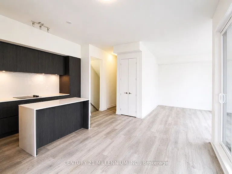 10 David Eyer Rd #1240 — Photo 4